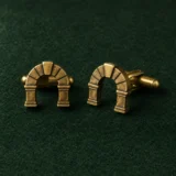 Keystone Arch Cufflinks, front view on green felt
